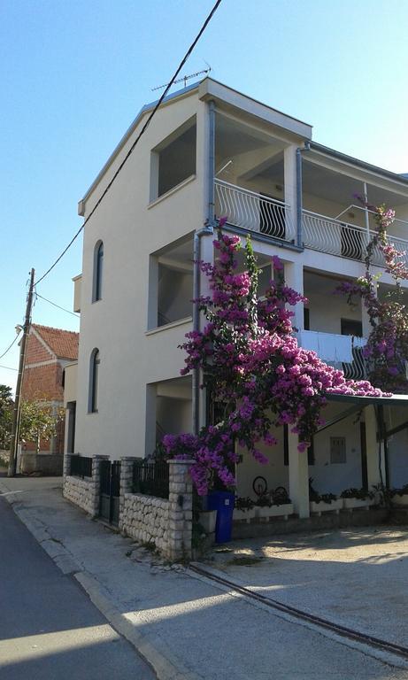 Apartments Davor Biograd Na Moru Ngoại thất bức ảnh