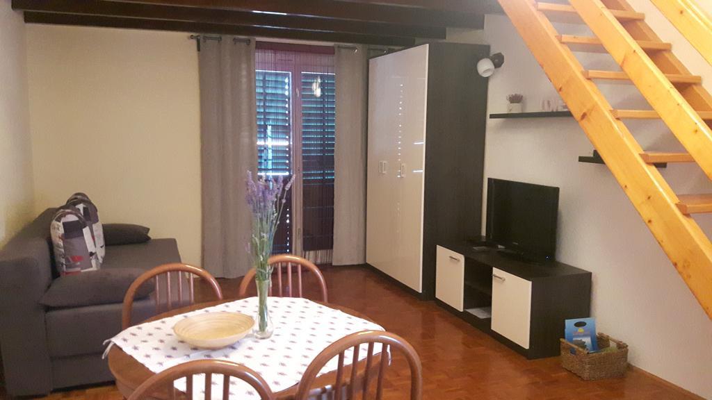 Apartments Davor Biograd Na Moru Ngoại thất bức ảnh