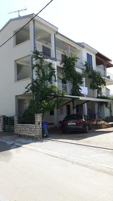 Apartments Davor Biograd Na Moru Ngoại thất bức ảnh