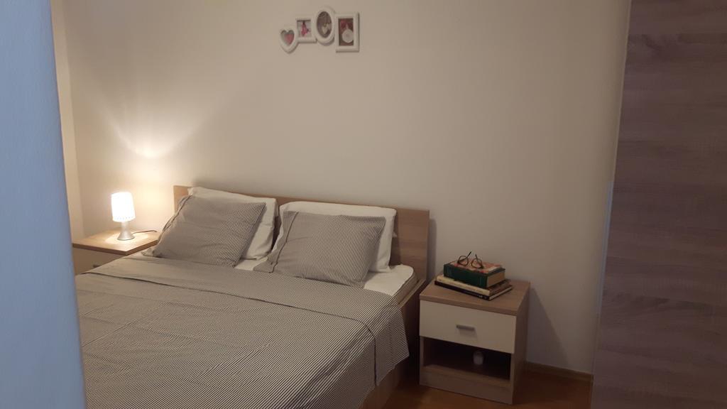 Apartments Davor Biograd Na Moru Ngoại thất bức ảnh