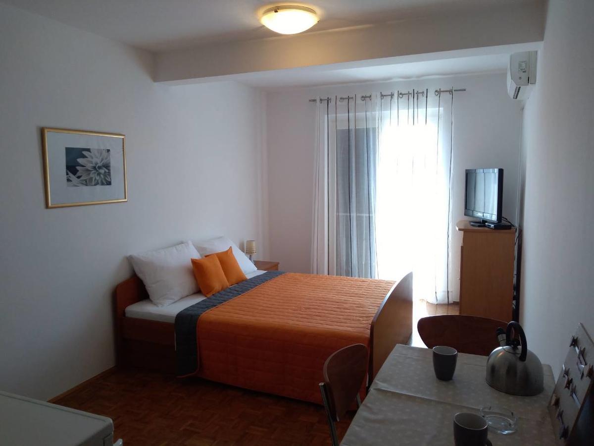 Apartments Davor Biograd Na Moru Ngoại thất bức ảnh